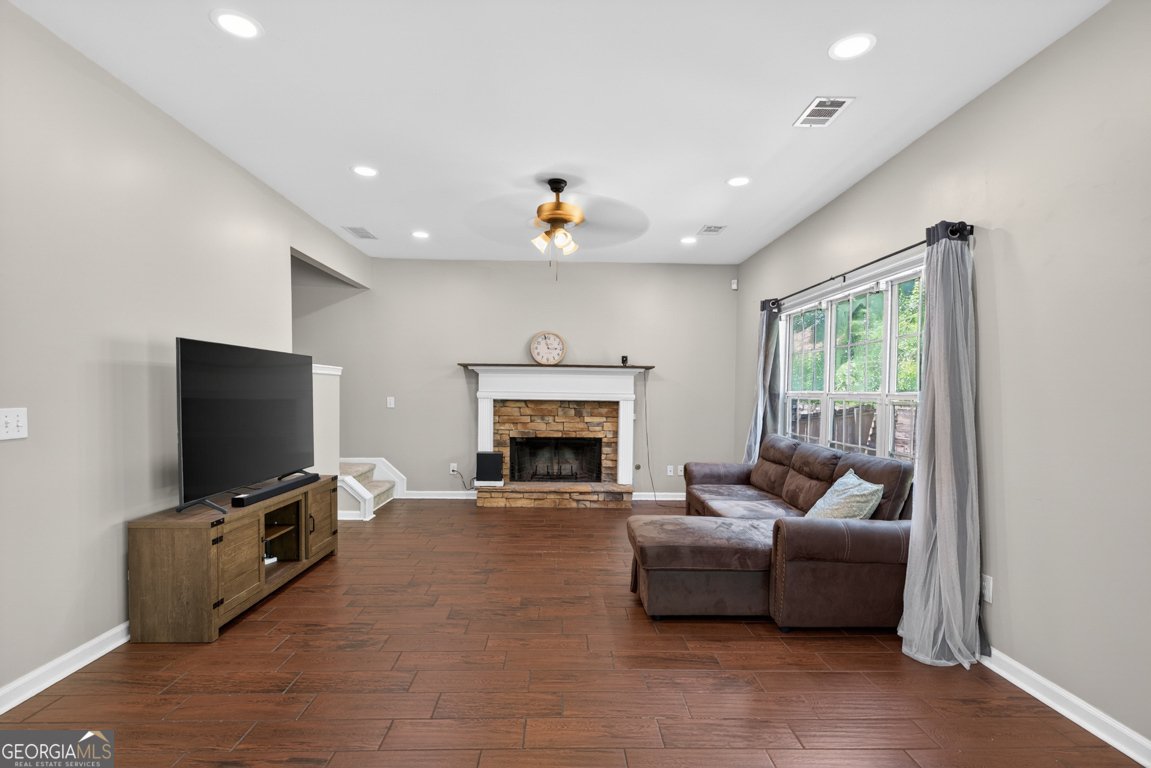 2865 Stonehenge Court Cumming - Photo 13