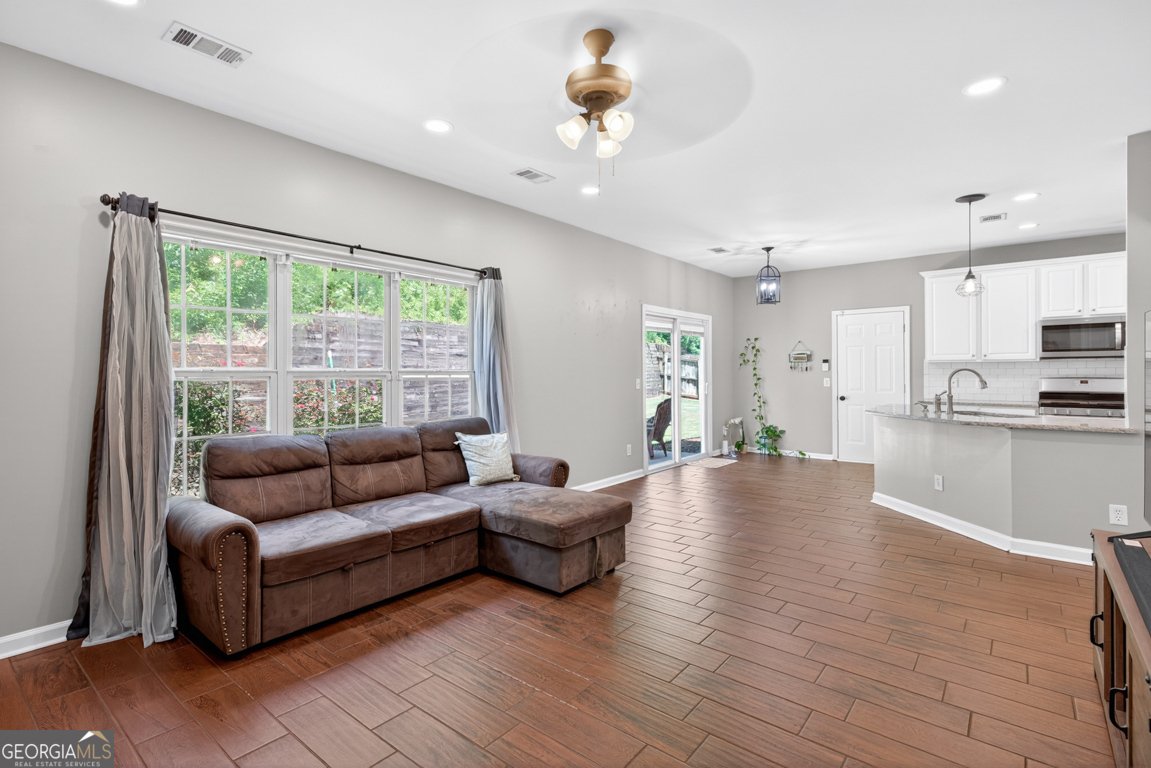 2865 Stonehenge Court Cumming - Photo 6
