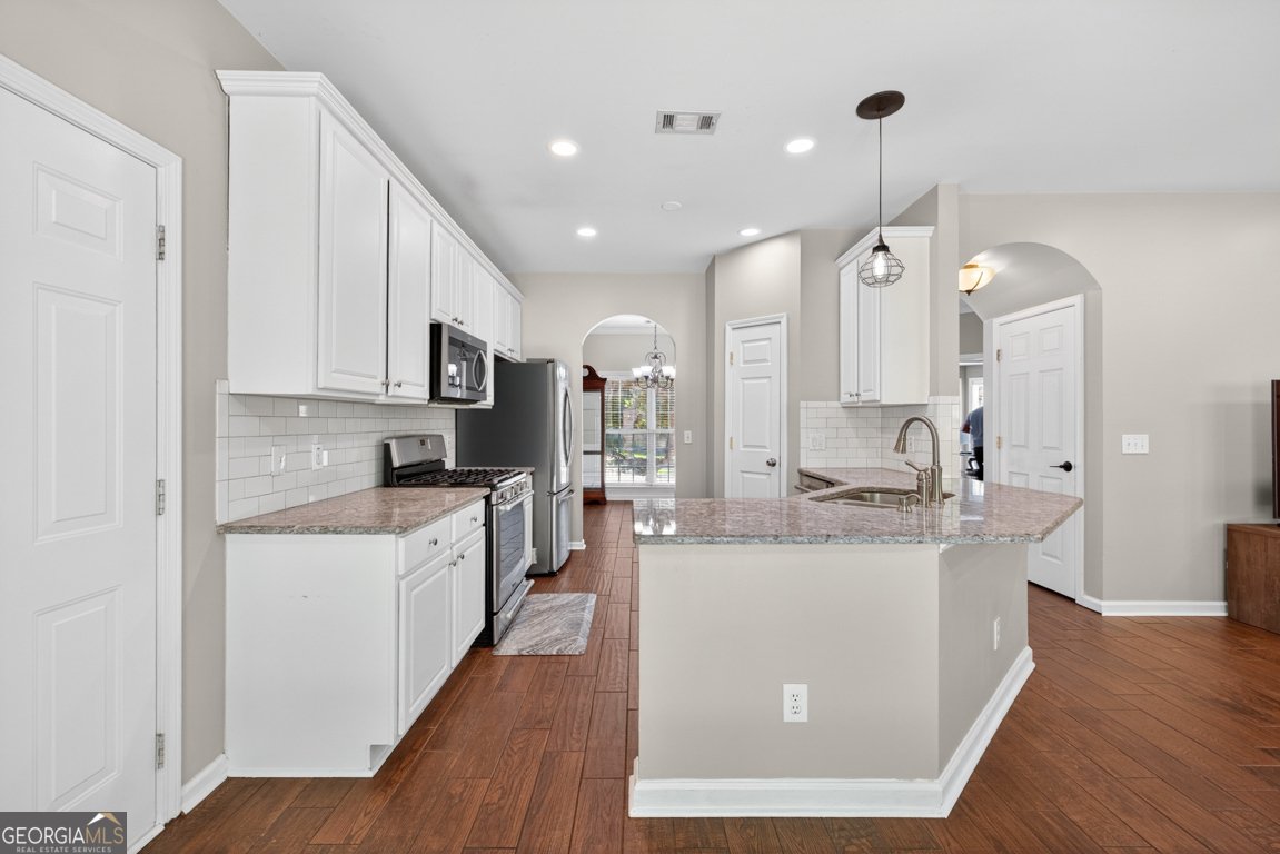 2865 Stonehenge Court Cumming - Photo 8