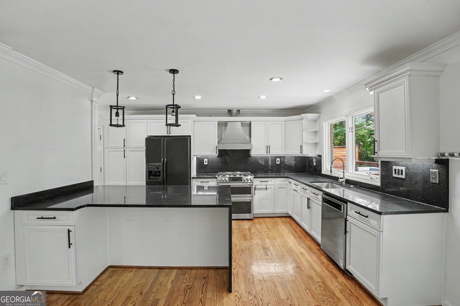 625 Patrick Place Sandy Springs - Photo 10
