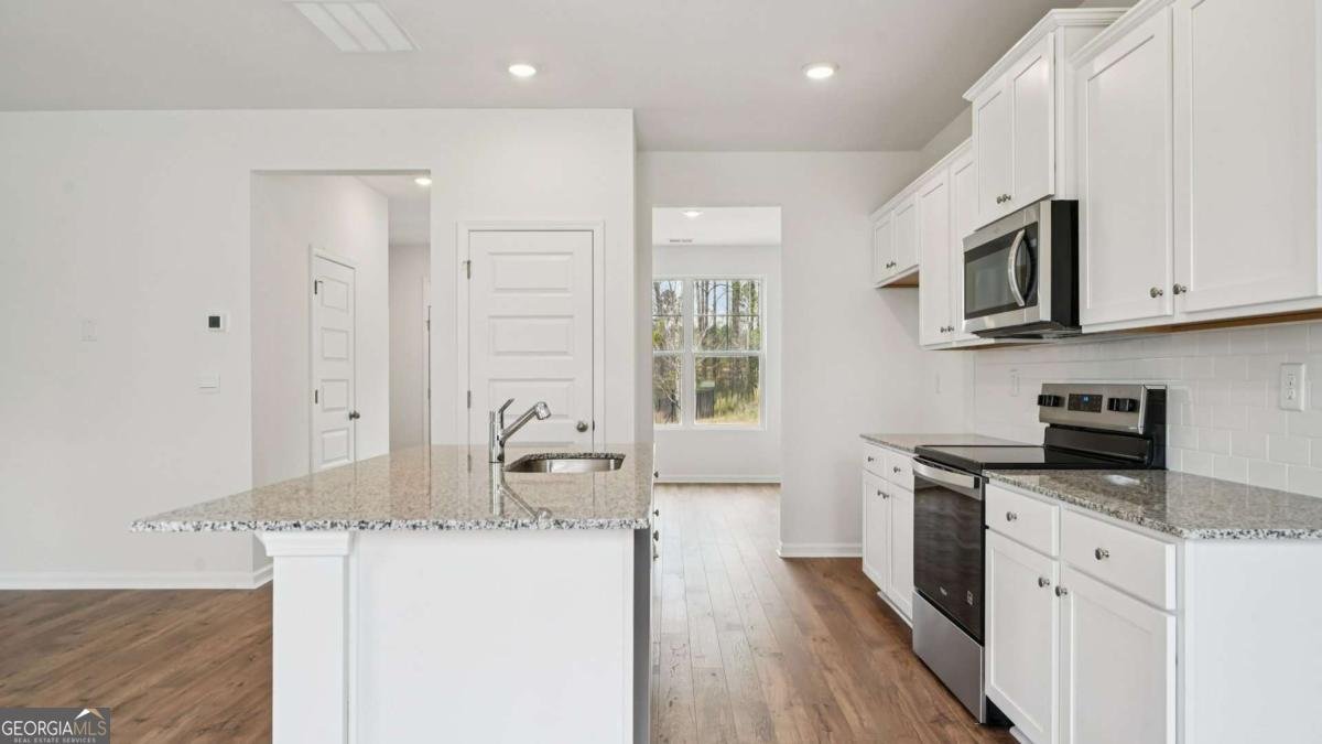5477 Cypress Circle College Park - Photo 12