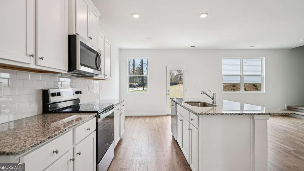 5477 Cypress Circle College Park - Photo 9
