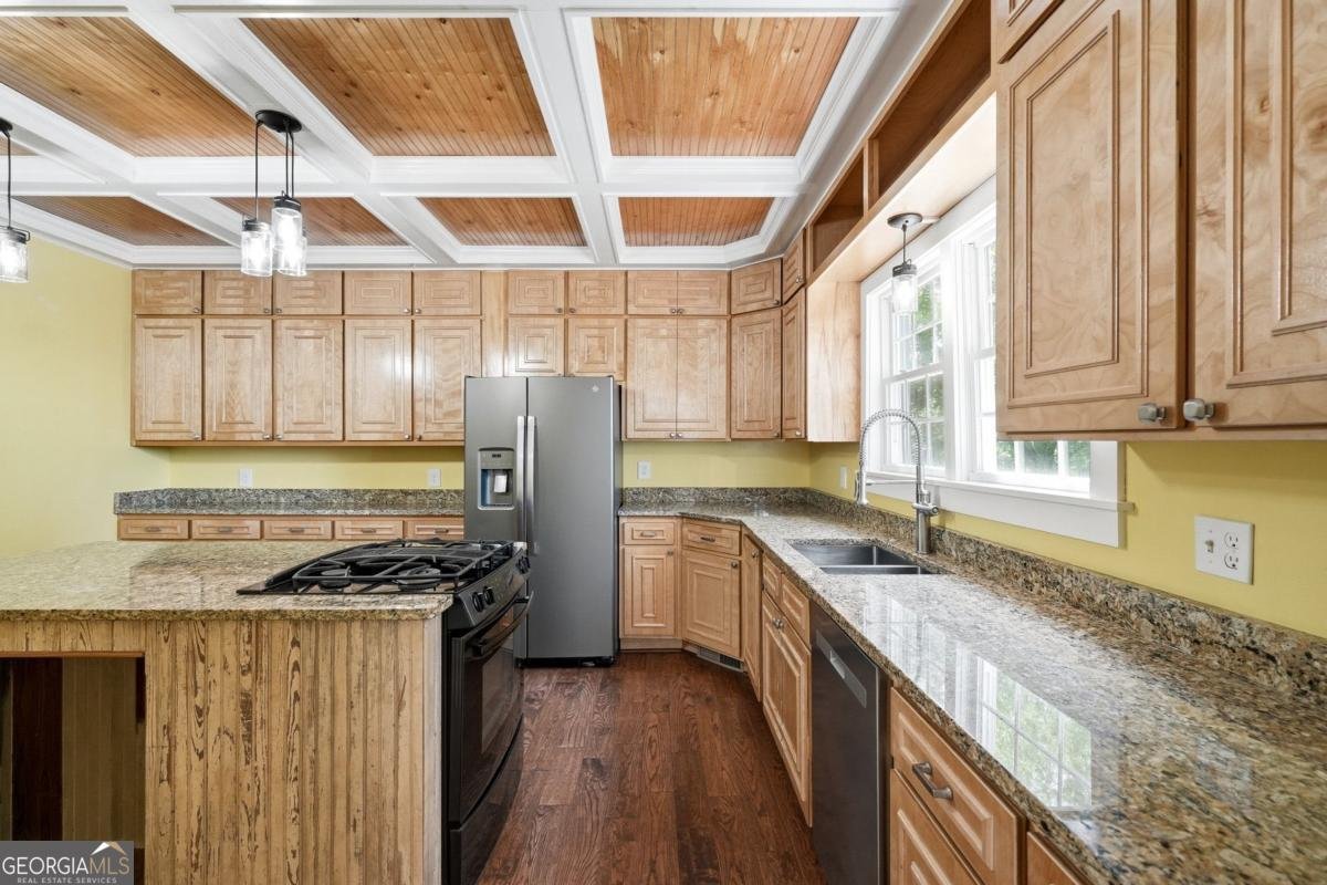 135 Grogan Road White - Photo 10