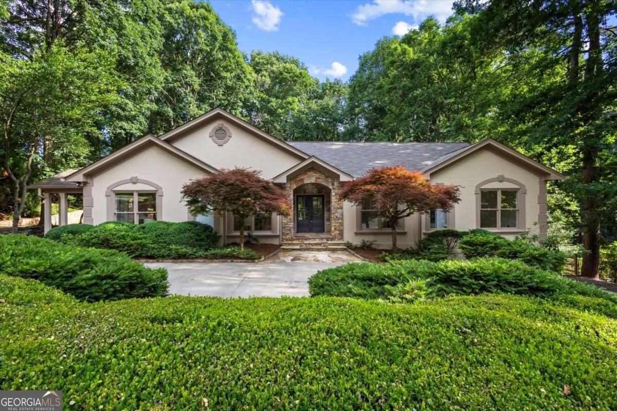 8920 Huntcliff Trce Atlanta - main photo