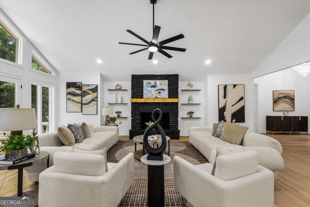 8920 Huntcliff Trce Atlanta - Photo 14