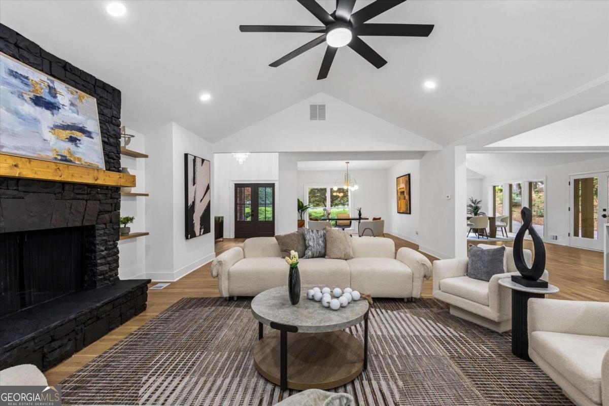 8920 Huntcliff Trce Atlanta - Photo 16