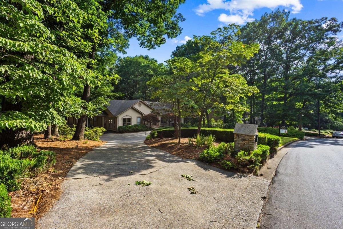 8920 Huntcliff Trce Atlanta - Photo 76