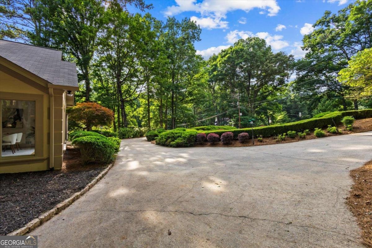 8920 Huntcliff Trce Atlanta - Photo 81