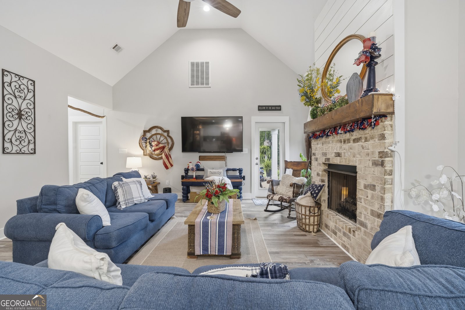 221 Diamond Place Gray - Photo 6