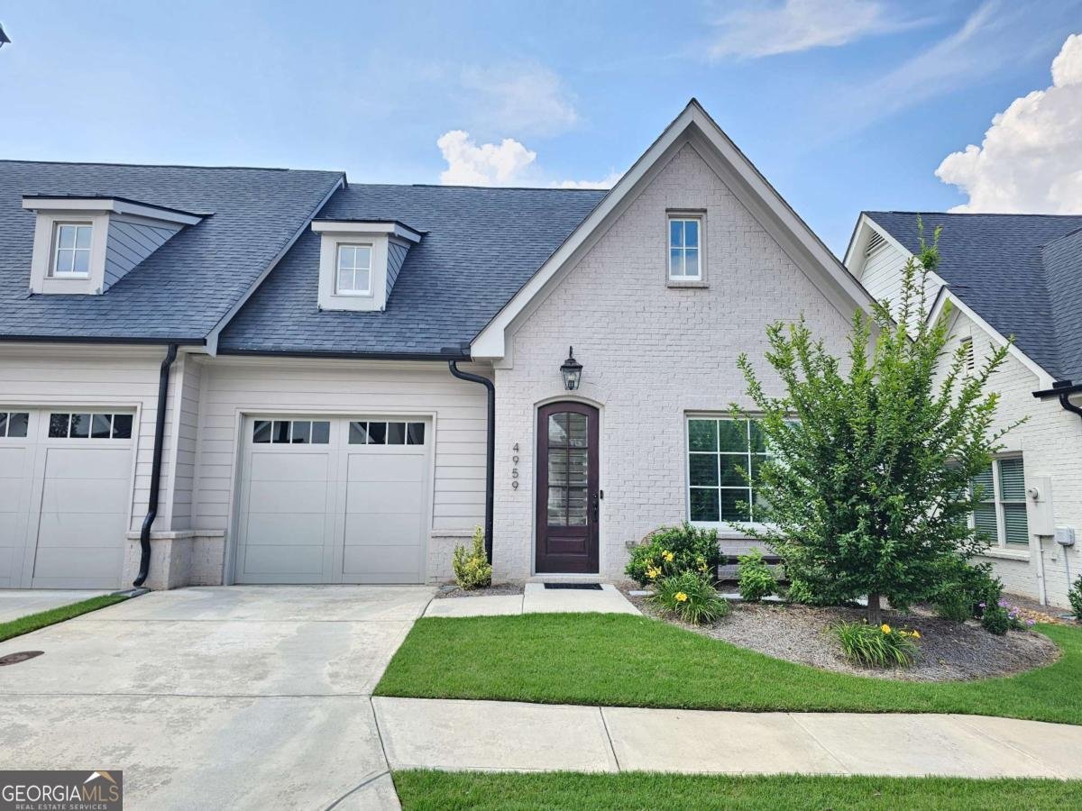 4959 Noble Village Way Lilburn - main photo