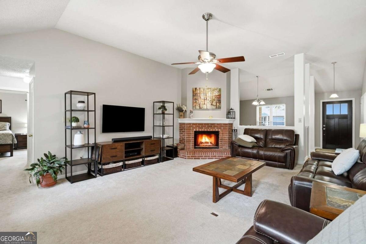 140 Greenmont Circle Alpharetta - Photo 12