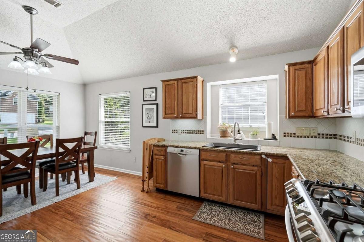 140 Greenmont Circle Alpharetta - Photo 20