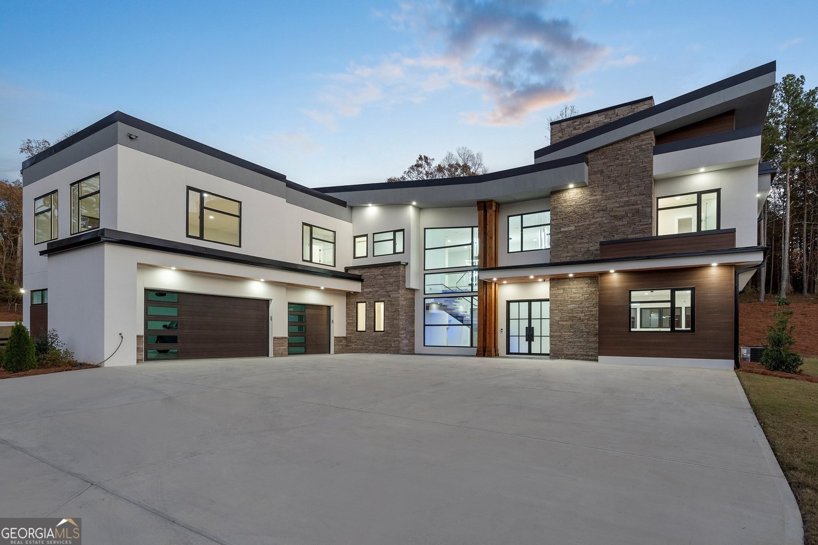 1678 Thomas Drive Hoschton - main photo