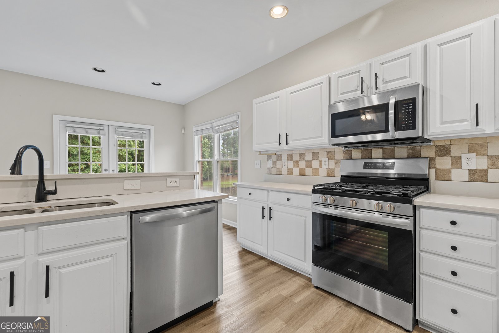 628 Vista Terrace Stone Mountain - Photo 12