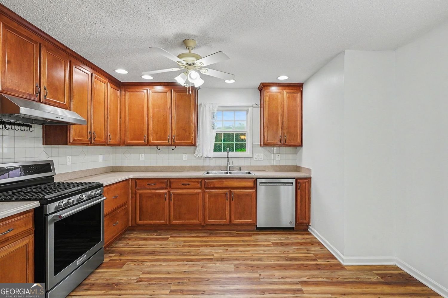 404 Gracious Way McDonough - Photo 14