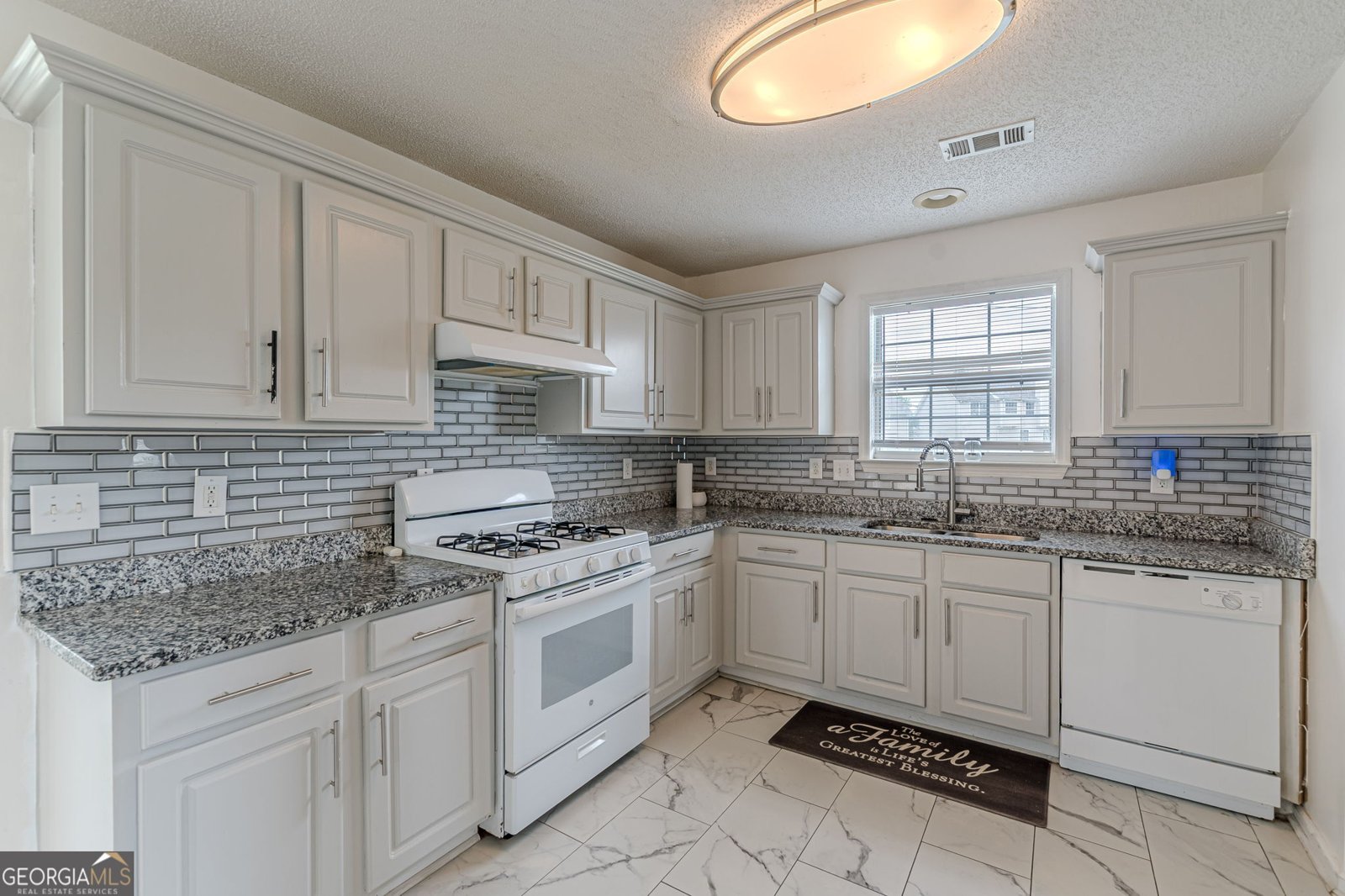 576 Ransom Way Stockbridge - Photo 16