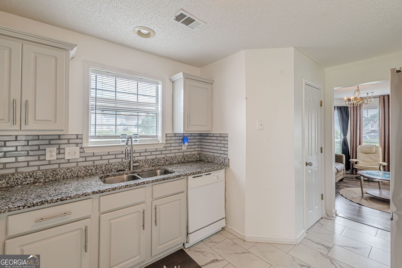 576 Ransom Way Stockbridge - Photo 17