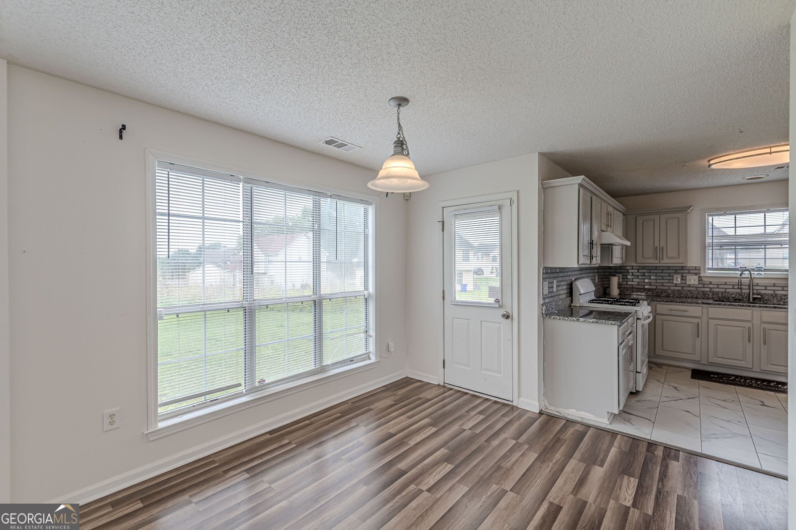 576 Ransom Way Stockbridge - Photo 21