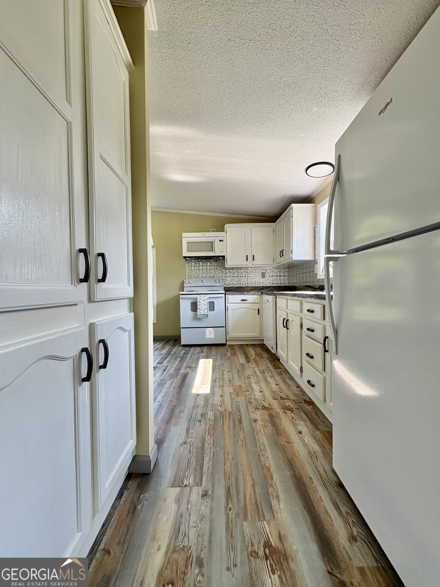 252 Valley Road Byron - Photo 8