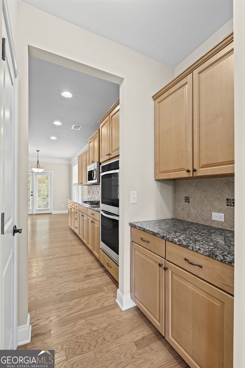 1040 Krobot Way Milton - Photo 16