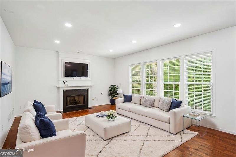 5157 Wellisford Court Suwanee - Photo 9