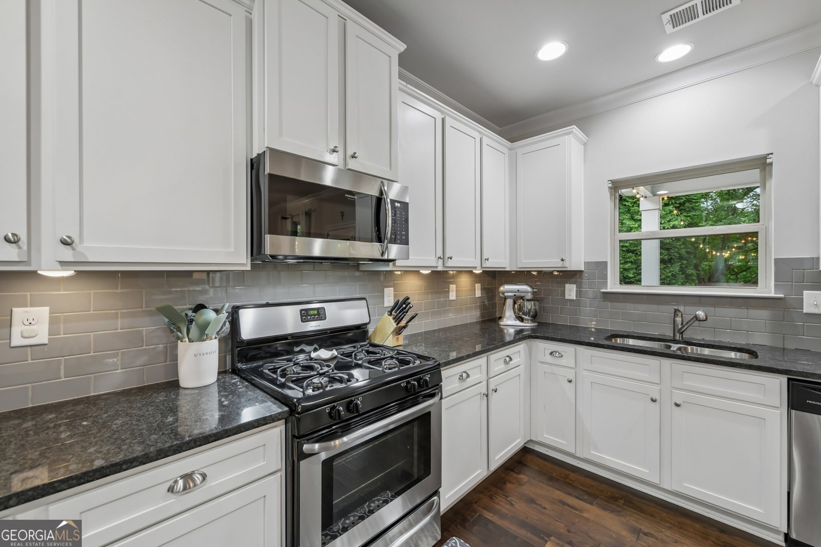 2486 Loughridge Drive Buford - Photo 11