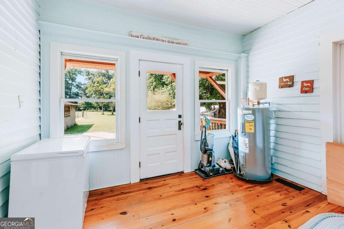 670 Railroad Avenue Carlton - Photo 31