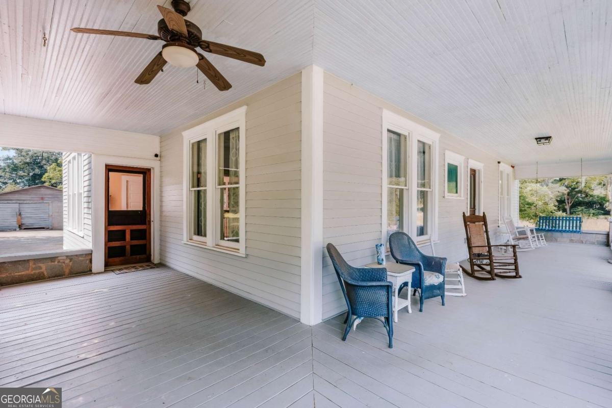 670 Railroad Avenue Carlton - Photo 8