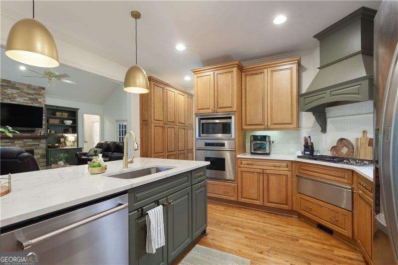 803 Satin Wood Place Woodstock - Photo 11