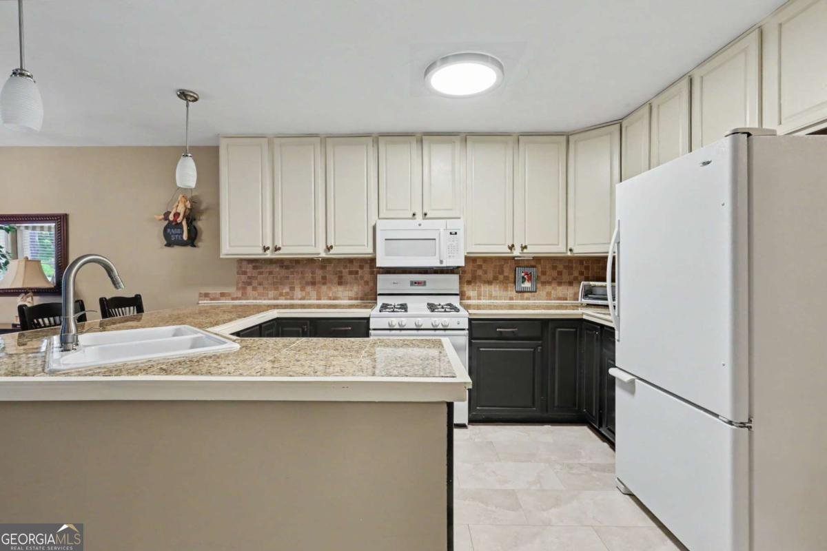 103 Birdie Lane Apt 3-B Blairsville - Photo 8
