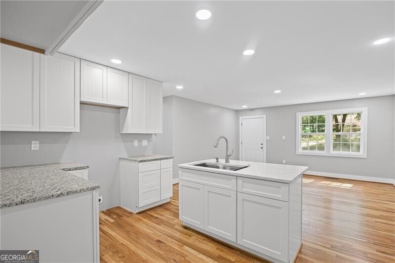 2889 Macon Drive Atlanta - Photo 10