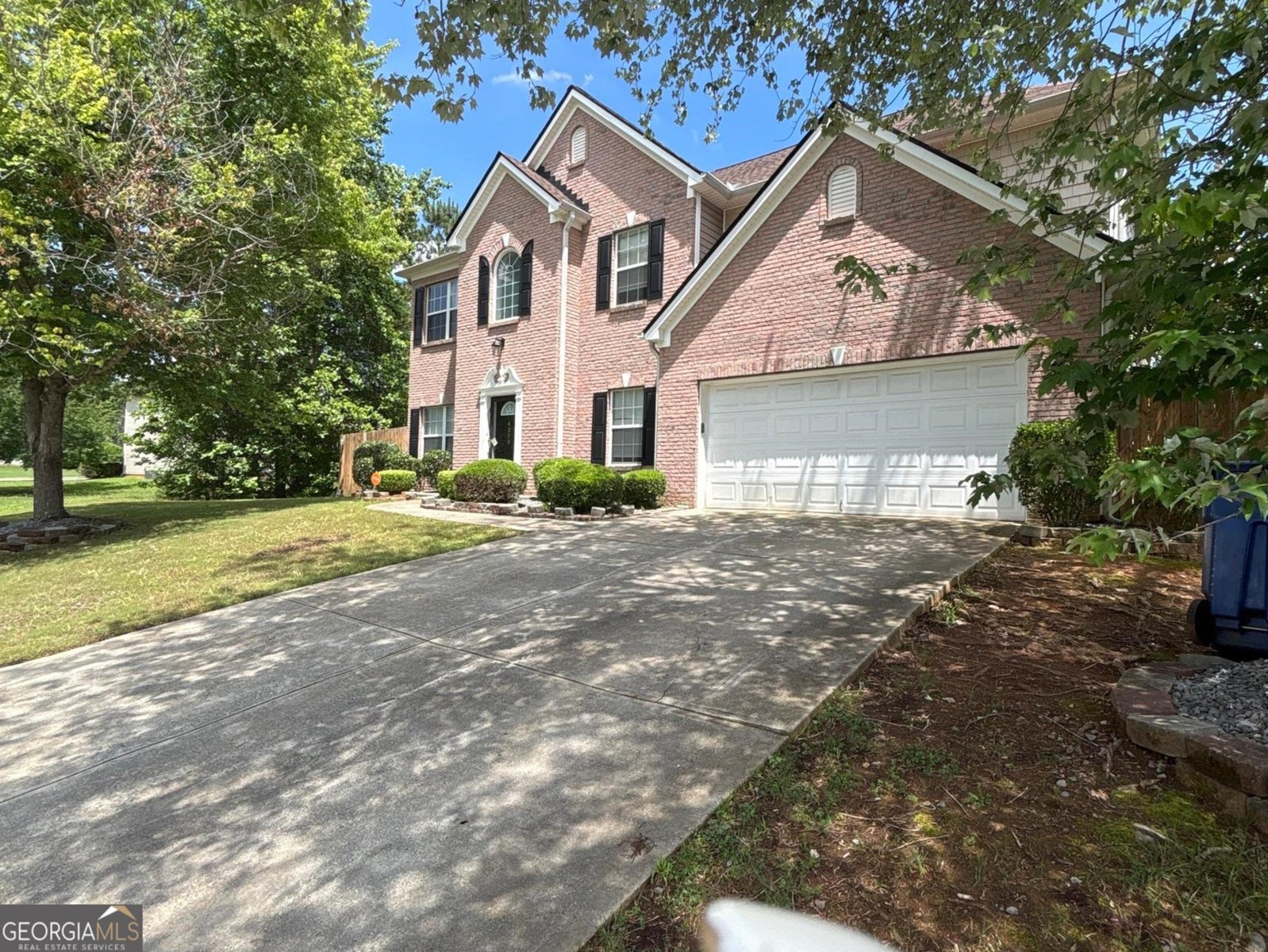 4208 Medlock Woods Drive Snellville - main photo