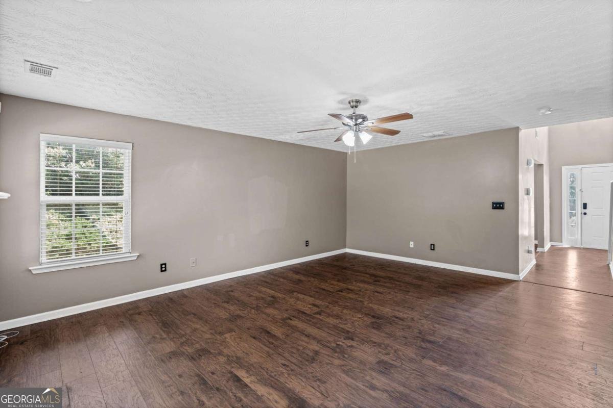 3865 Crescent Walk Lane Suwanee - Photo 12