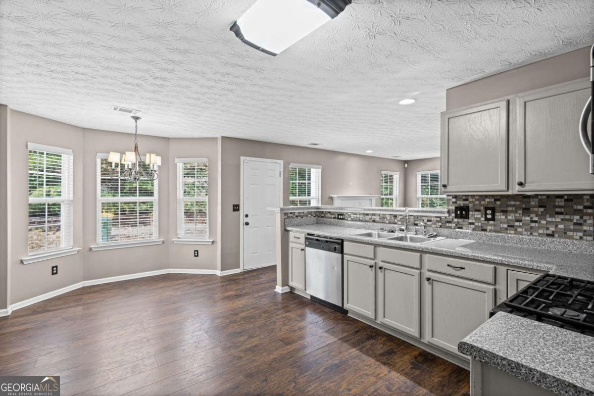 3865 Crescent Walk Lane Suwanee - Photo 15