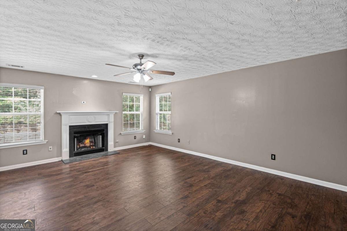 3865 Crescent Walk Lane Suwanee - Photo 9