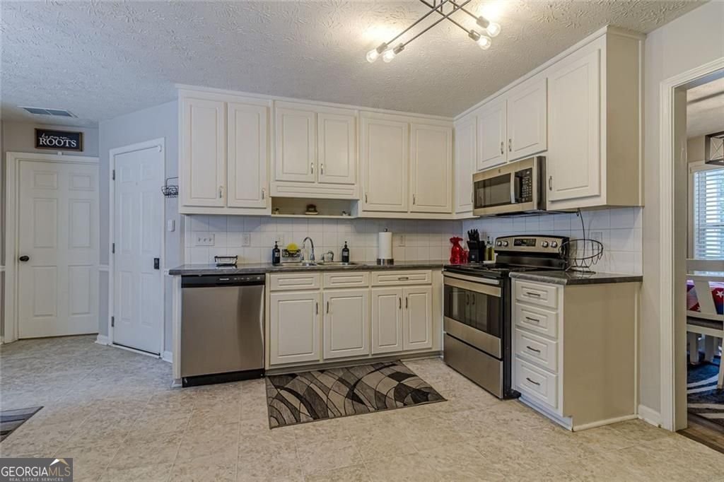 410 Winston Manor Drive Winder - Photo 13