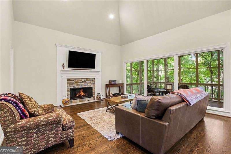350 Creekview Terrace Johns Creek - Photo 8