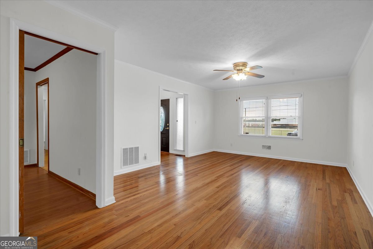 240 Peter Street Cochran - Photo 16