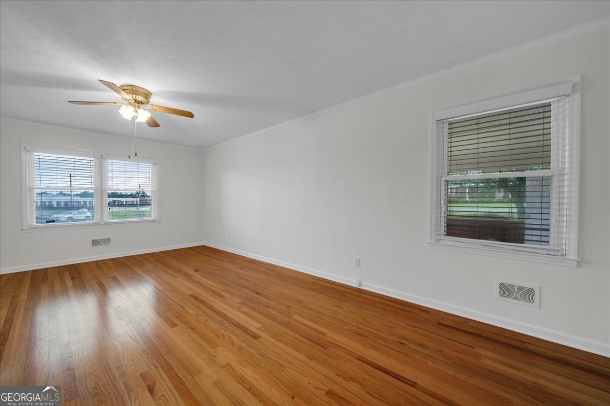 240 Peter Street Cochran - Photo 19