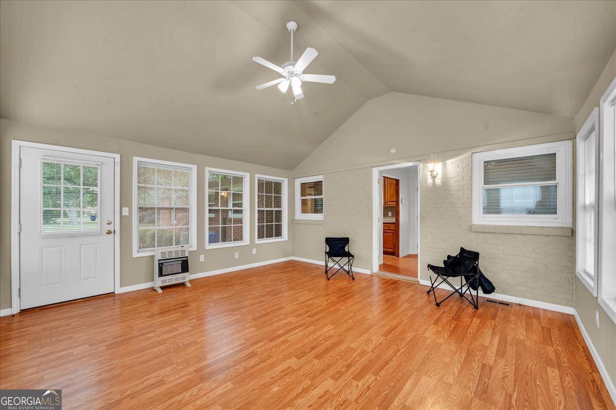 240 Peter Street Cochran - Photo 33