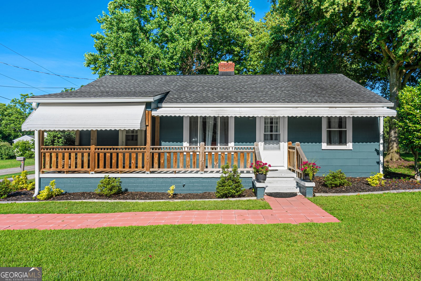 67 Fairview Avenue Hartwell - main photo
