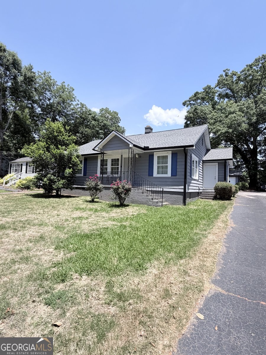 213 Lee Street Lagrange - main photo