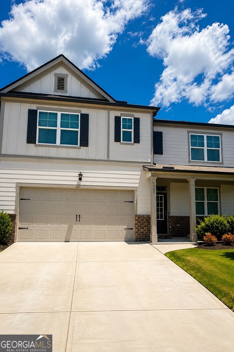 243 Berkeley Trace Braselton - main photo