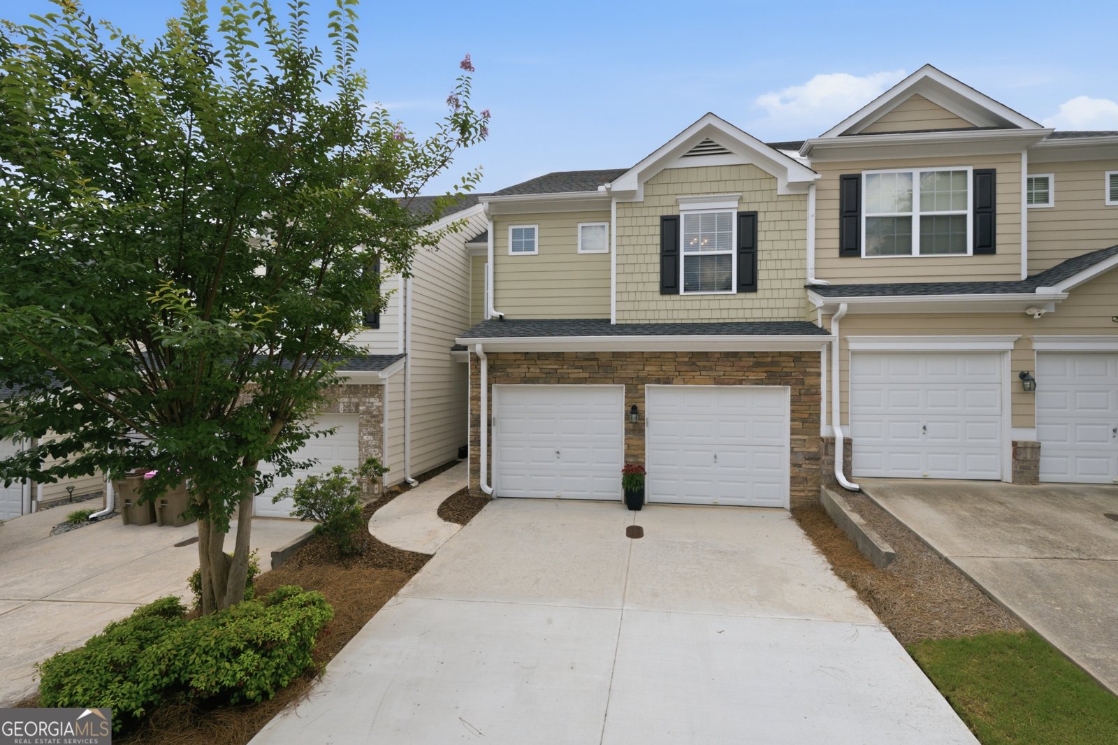 251 Cavendar Way Marietta - main photo