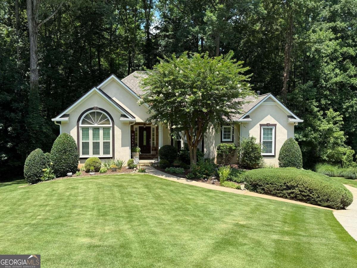 7855 Wynfield Drive Cumming - main photo