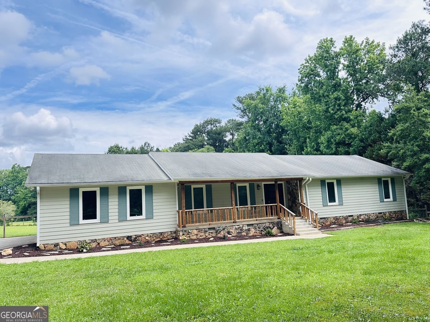 45 Ashlee Court Stockbridge - main photo