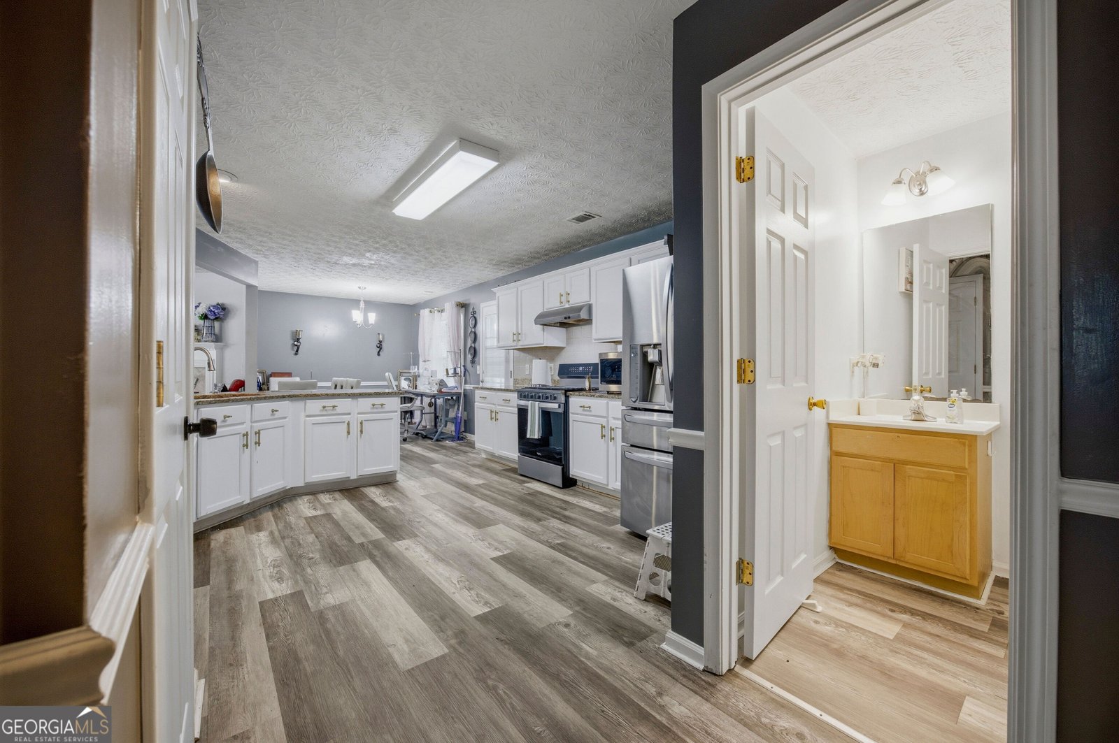 595 Castlebrooke Drive Lawrenceville - Photo 8