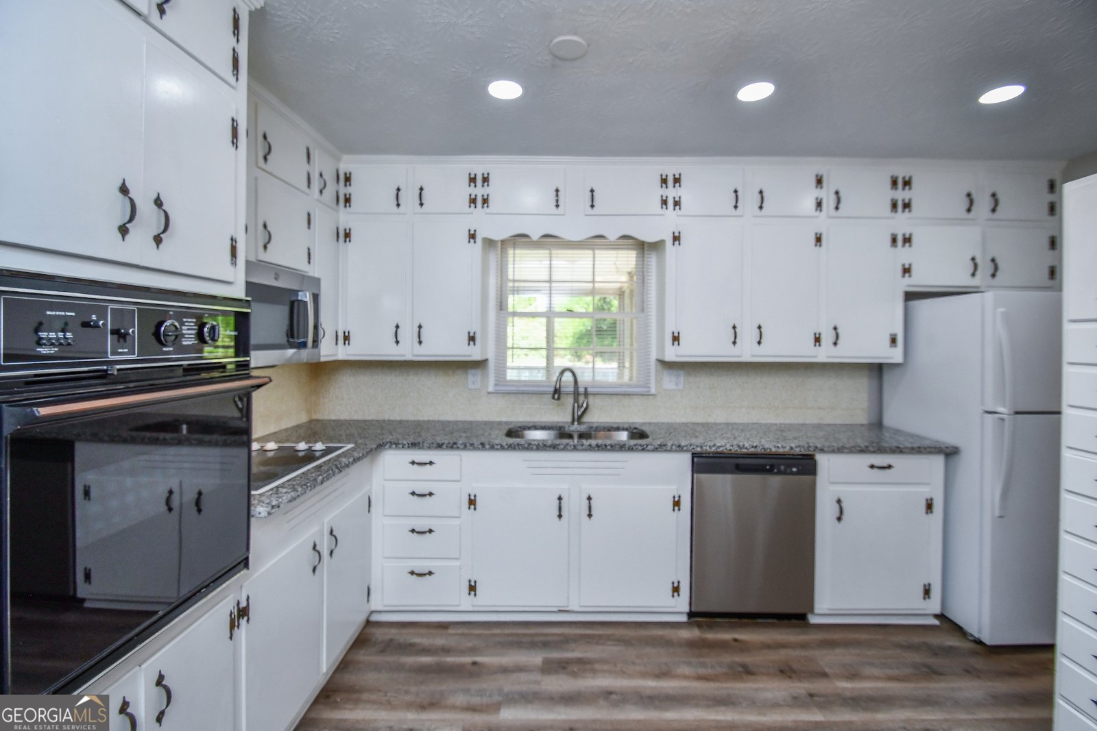 1512 Robinhood Trail Gainesville - Photo 12