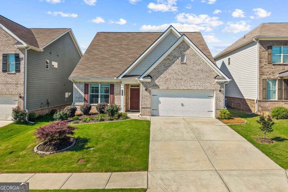 3208 Goldberry Street Buford - main photo