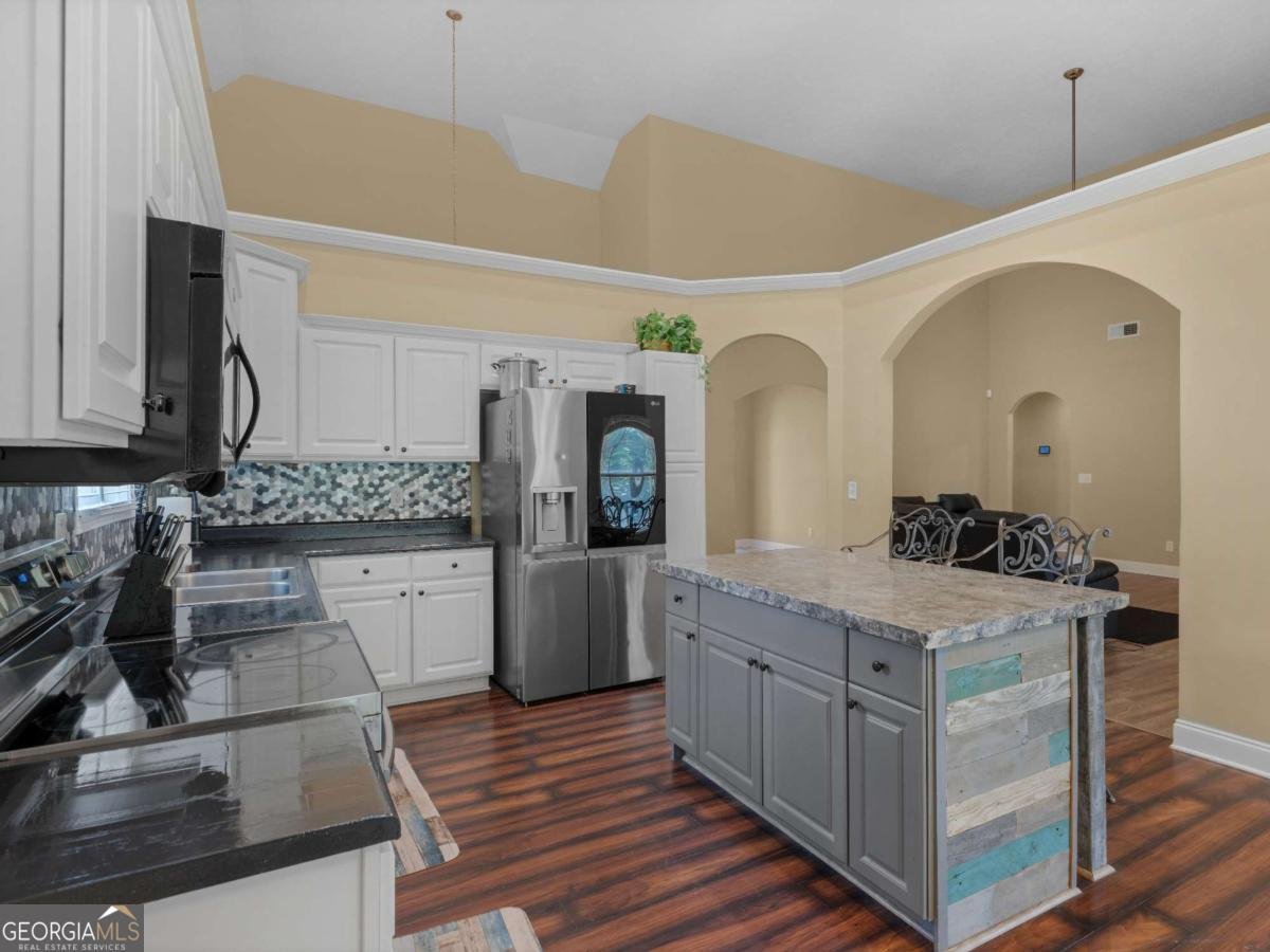 555 Huntington Trail Temple - Photo 18